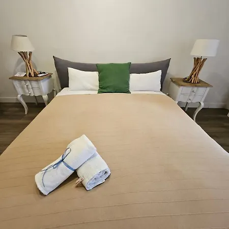 Family Flat Near Ramblas Bcn 5 Apartamento
