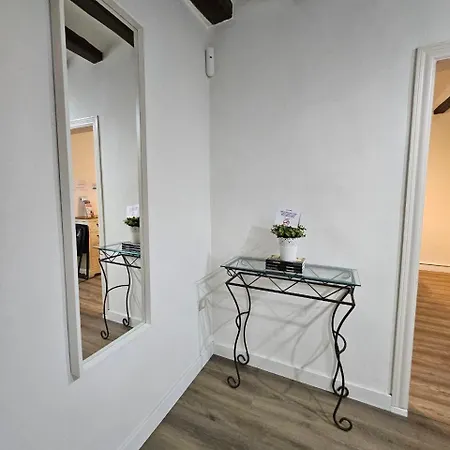 Family Flat Near Ramblas Bcn 5 *