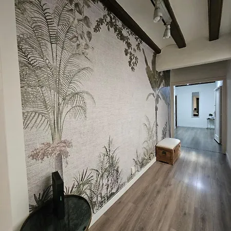 Family Flat Near Ramblas Bcn 5 * Barcelona