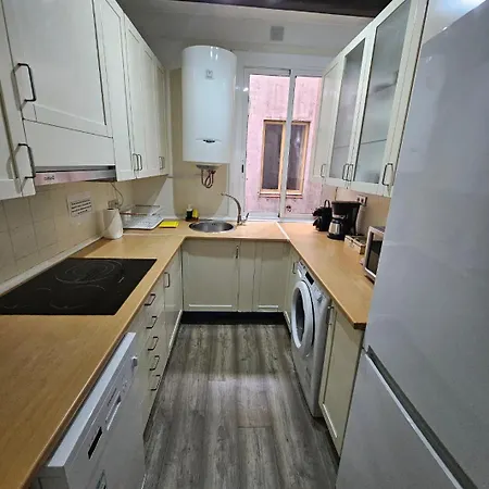 Apartment Family Flat Near Ramblas Bcn 5 Barcelona