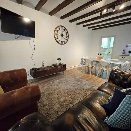 Family Flat Near Ramblas Bcn 5 *