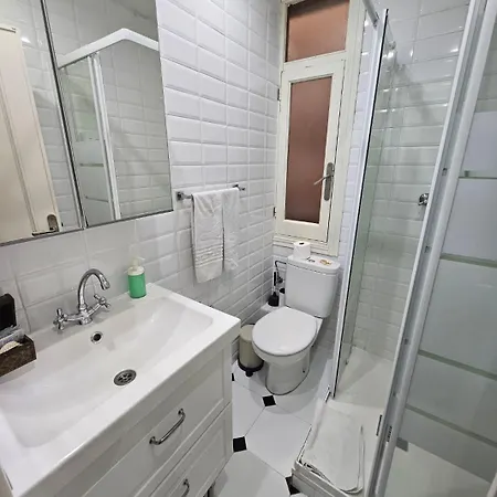 Apartment Family Flat Near Ramblas Bcn 5 Barcelona