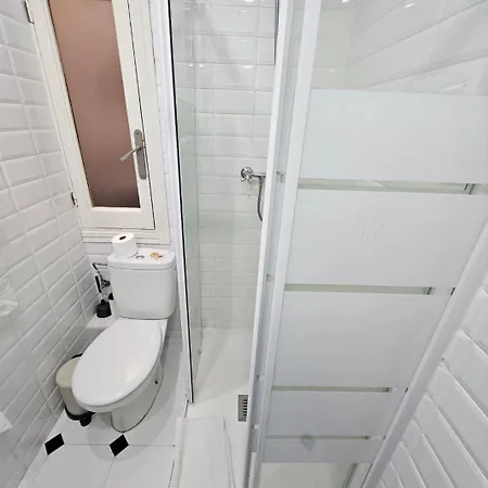 Family Flat Near Ramblas Bcn 5 Apartment