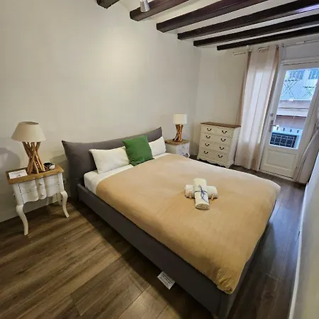 Apartment Family Flat Near Ramblas Bcn 5 Barcelona